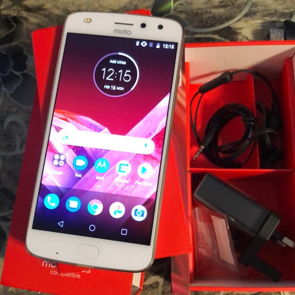 Motoz2 play Motorola phone 📱 new - Picture 1 of 9